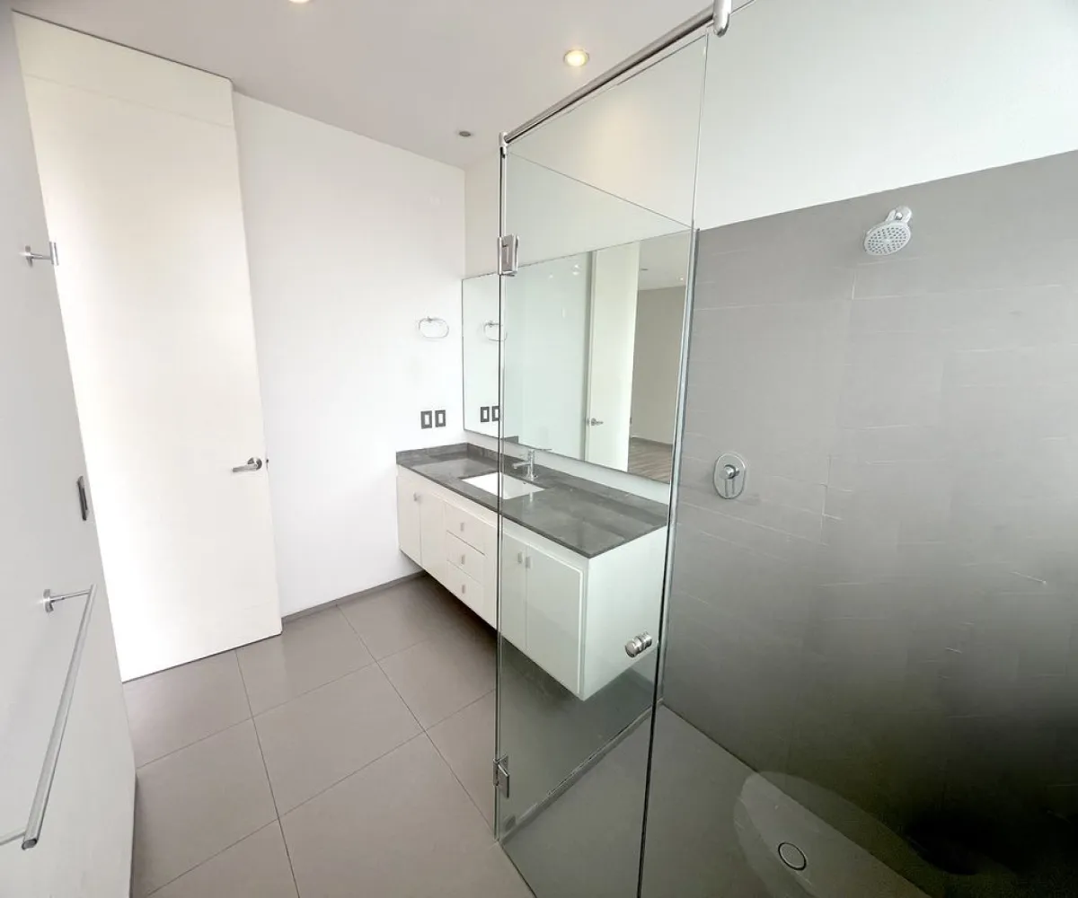 Departamento En Renta,Arcos Vallarta,Calle Justo Sierra 2541 5, Guadalajara, Jalisco 44130, 3 Habitaciones,3 Baños,Calle Justo Sierra,1,pEurLeR