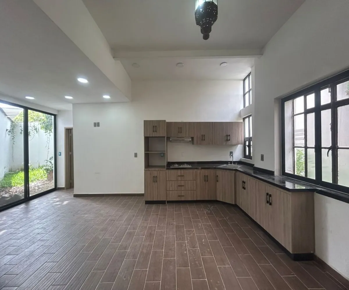 Casa En Renta,Americana,Calle Escorza 417, Guadalajara, Jalisco 44160, 5 Habitaciones,6 Baños,Calle Escorza,1,p1f0sRv