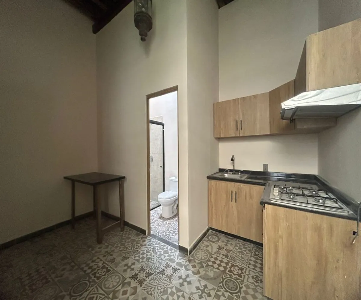 Casa En Renta,Americana,Calle Escorza 417, Guadalajara, Jalisco 44160, 5 Habitaciones,6 Baños,Calle Escorza,1,p1f0sRv