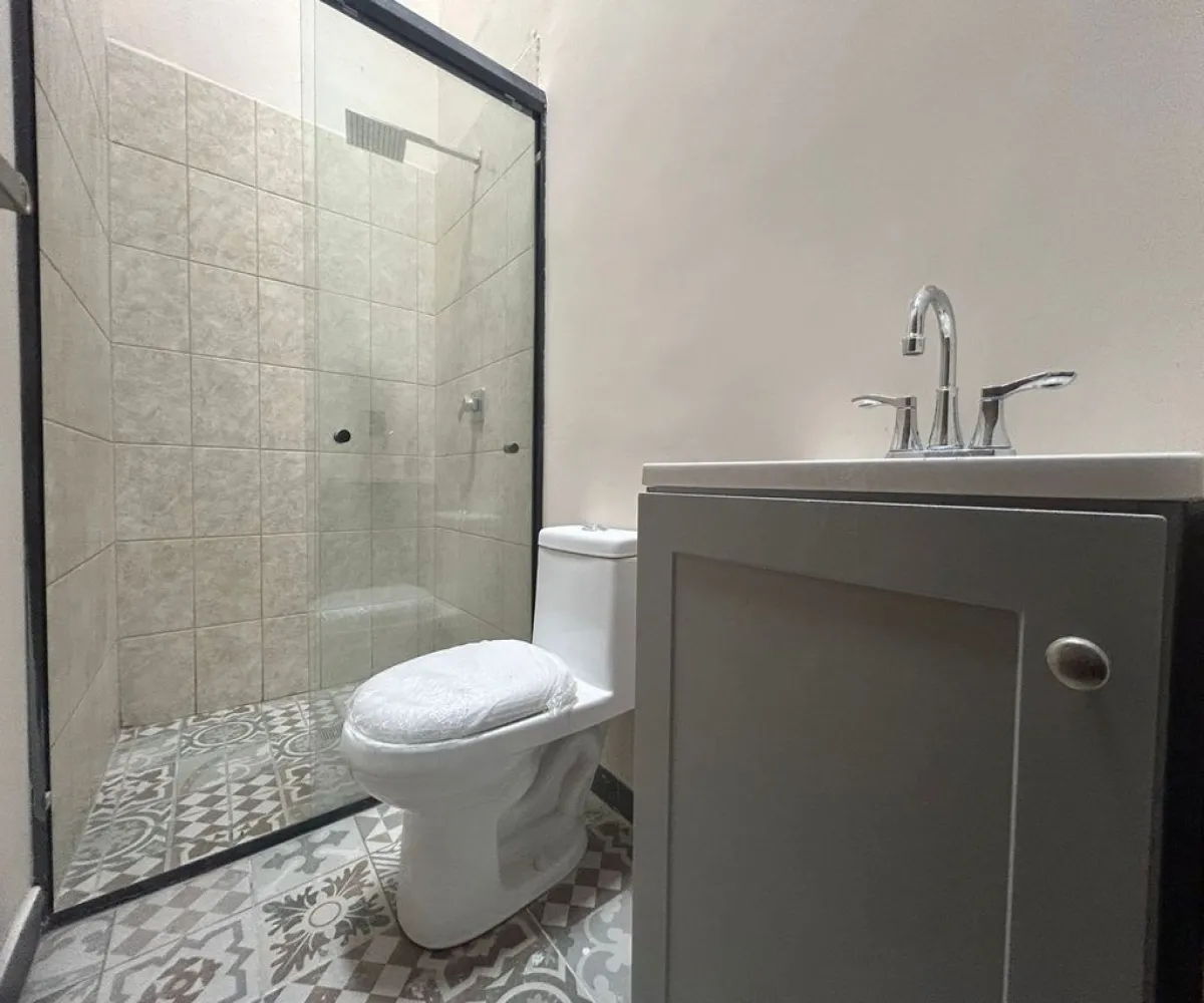 Casa En Renta,Americana,Calle Escorza 417, Guadalajara, Jalisco 44160, 5 Habitaciones,6 Baños,Calle Escorza,1,p1f0sRv