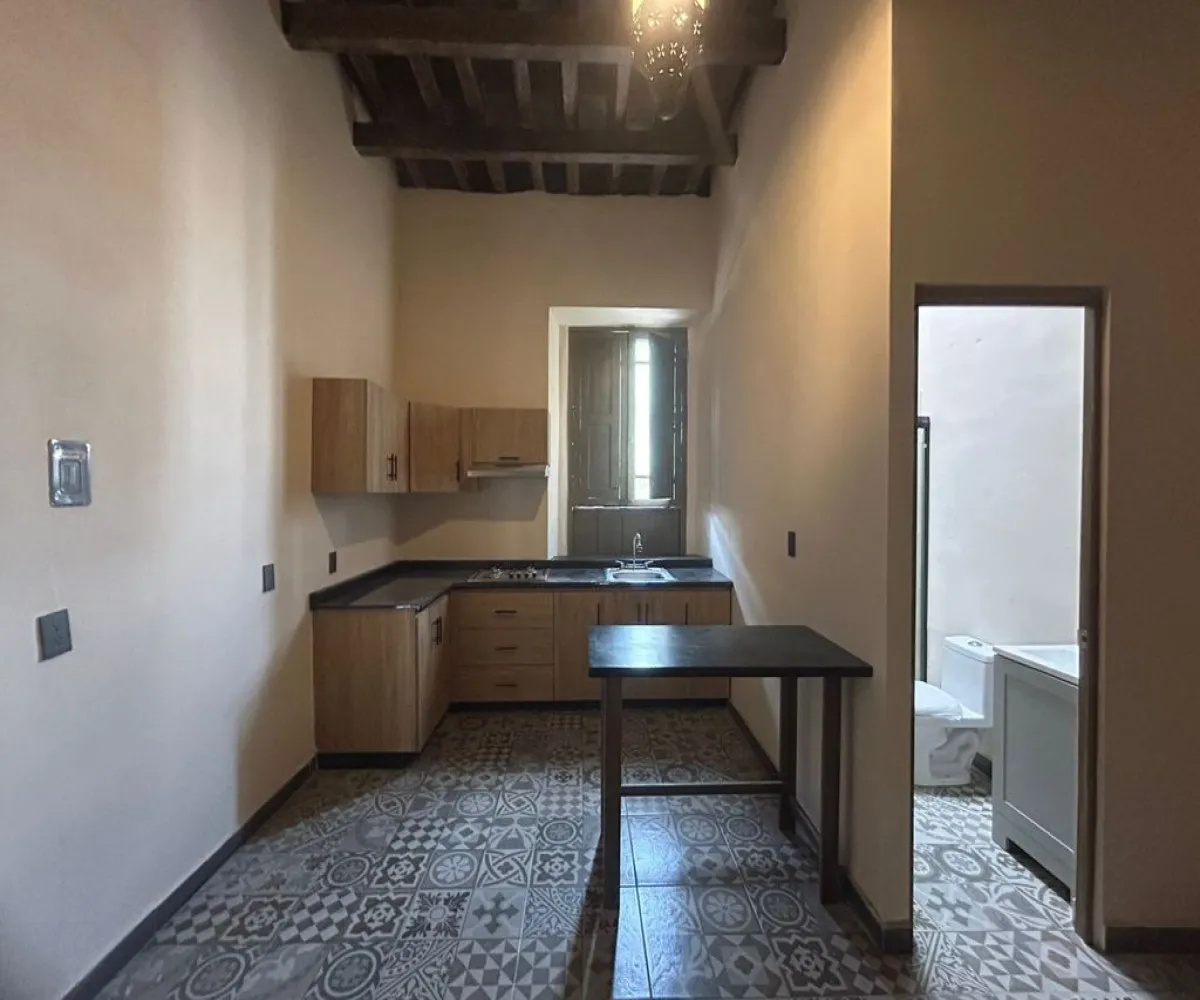 Casa En Renta,Americana,Calle Escorza 417, Guadalajara, Jalisco 44160, 5 Habitaciones,6 Baños,Calle Escorza,1,p1f0sRv