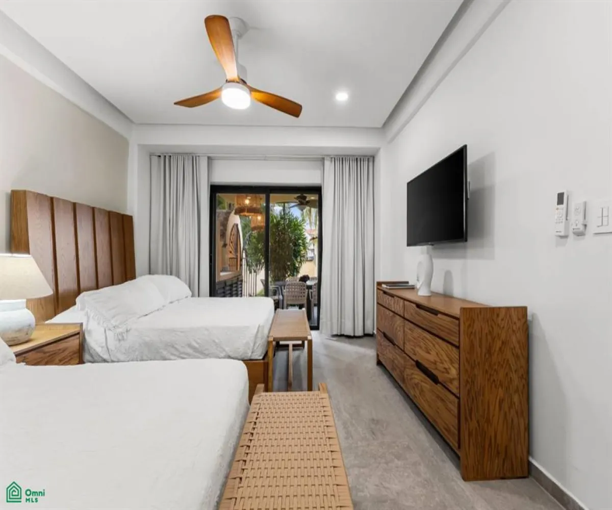 Departamento En Venta,Marina Vallarta,Avenida Paseo de la marina 3, Puerto Vallarta, Jalisco 48354, 2 Habitaciones,Avenida Paseo de la marina,1,MX251023034