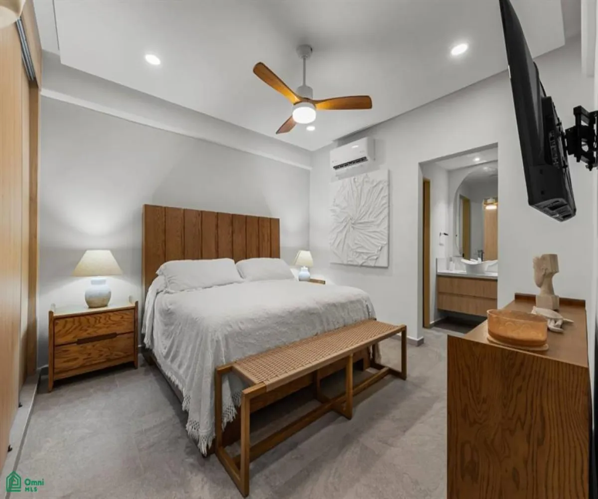 Departamento En Venta,Marina Vallarta,Avenida Paseo de la marina 3, Puerto Vallarta, Jalisco 48354, 2 Habitaciones,Avenida Paseo de la marina,1,MX251023034