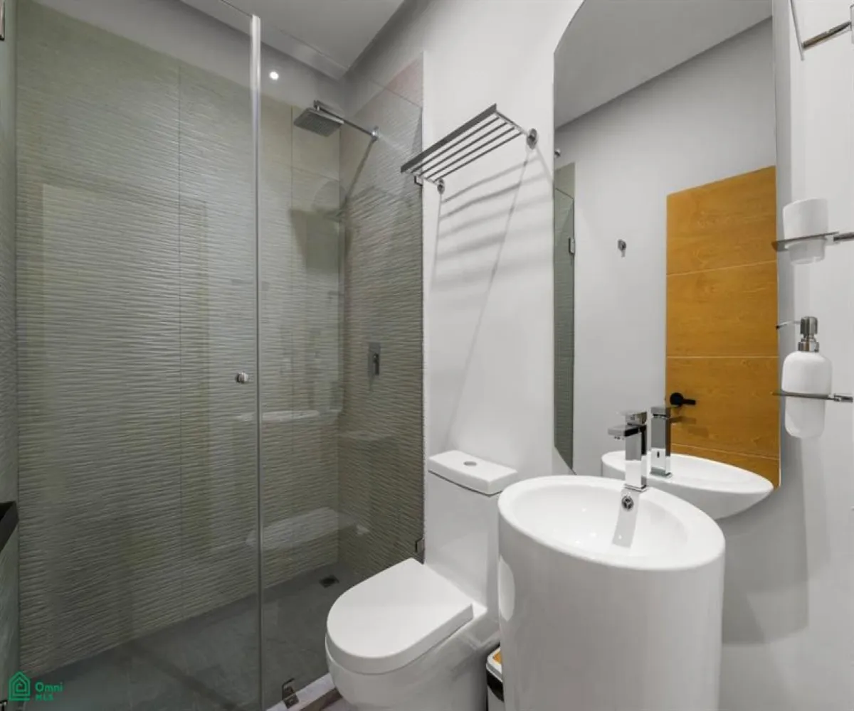 Departamento En Venta,Marina Vallarta,Avenida Paseo de la marina 3, Puerto Vallarta, Jalisco 48354, 2 Habitaciones,Avenida Paseo de la marina,1,MX251023034