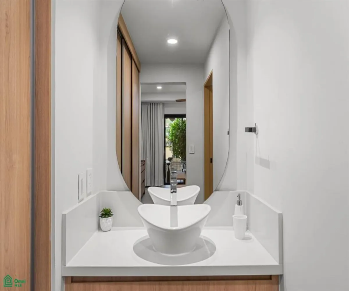 Departamento En Venta,Marina Vallarta,Avenida Paseo de la marina 3, Puerto Vallarta, Jalisco 48354, 2 Habitaciones,Avenida Paseo de la marina,1,MX251023034