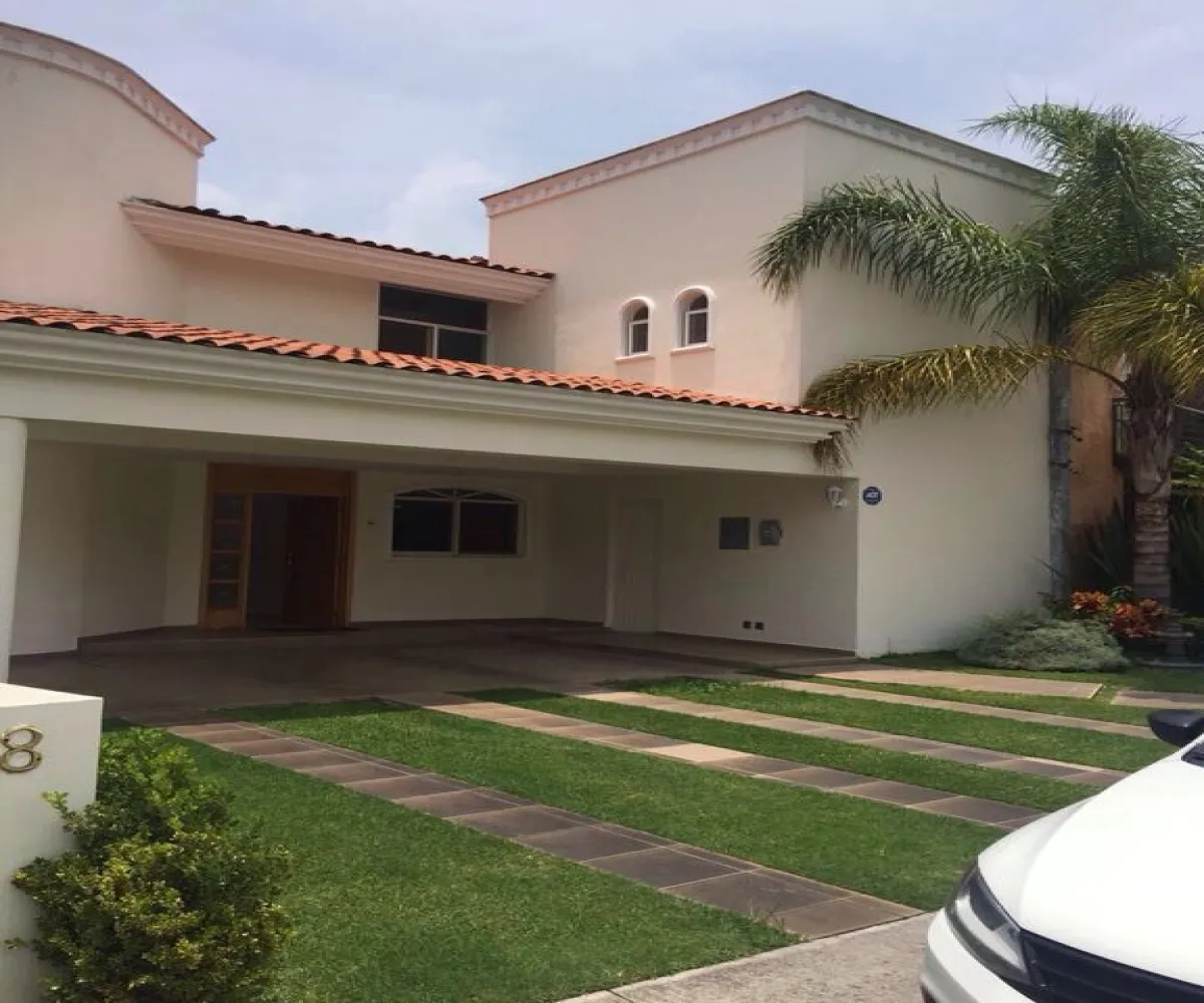 Casa En Venta,El Manantial,coto 5 calle pinos S/N, Tlajomulco de Zúñiga, Jalisco 45645, 3 Habitaciones,3 Baños,coto 5 calle pinos,2,pqTWFjS