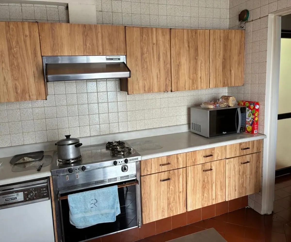 Casa En Venta,El Capullo,Avenida D 544, Zapopan, Jalisco 45150, 5 Habitaciones,4 Baños,Avenida D,2,pb5r11R