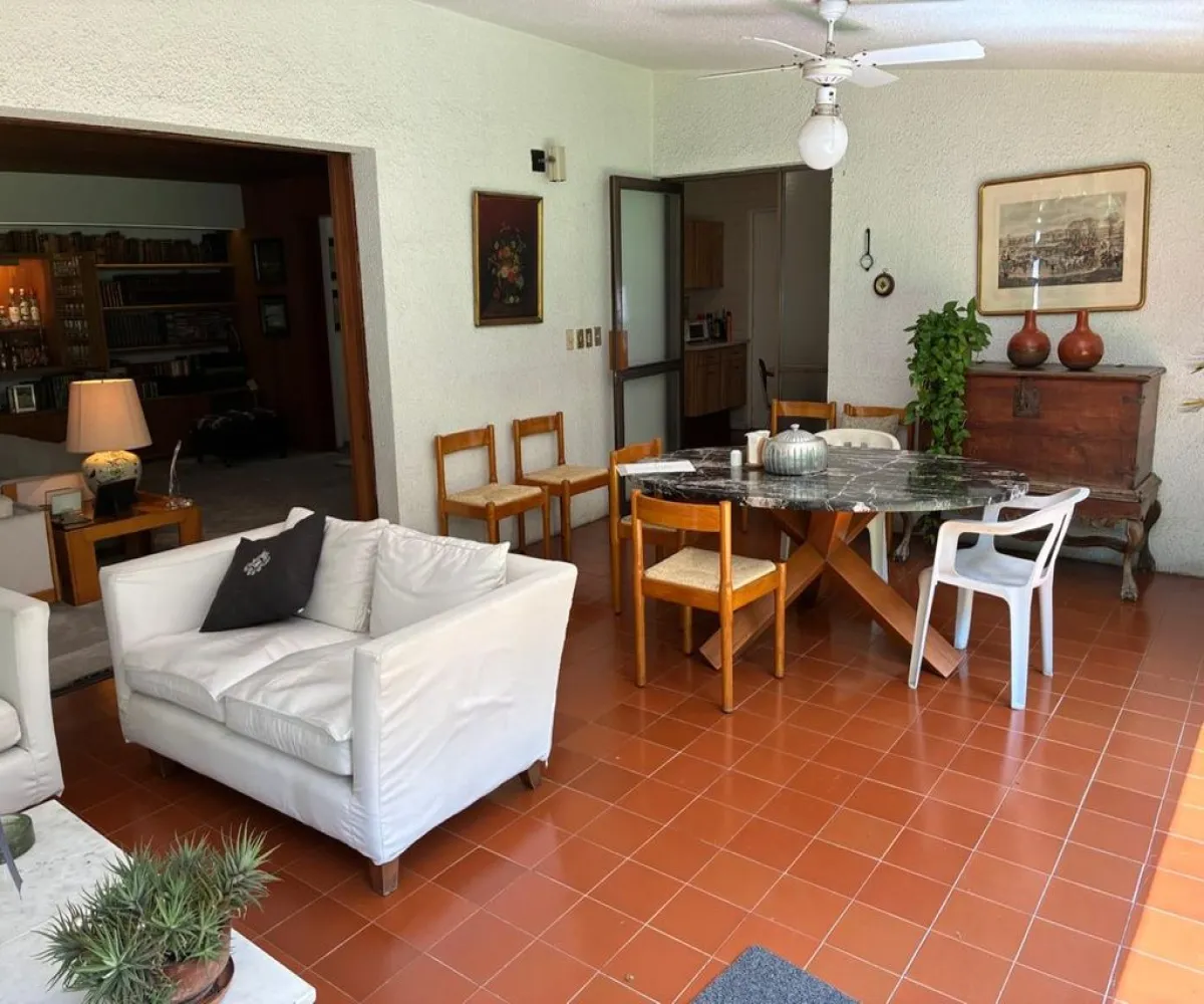 Casa En Venta,El Capullo,Avenida D 544, Zapopan, Jalisco 45150, 5 Habitaciones,4 Baños,Avenida D,2,pb5r11R