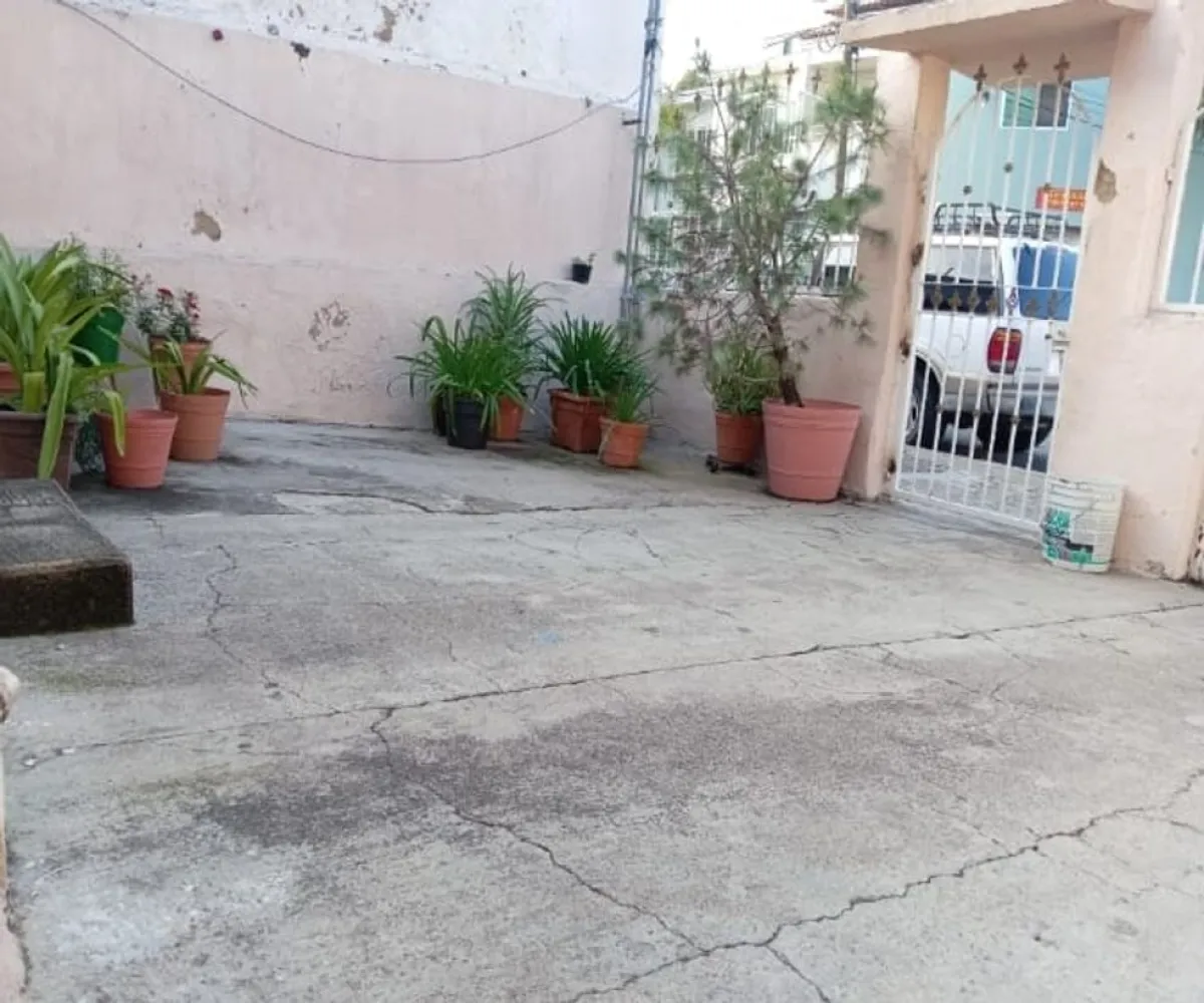 Casa En Venta,8 de Julio,Pelicano 869, Guadalajara, Jalisco 44910, 4 Habitaciones,1 Baño,Pelicano,1,p6fLrcl
