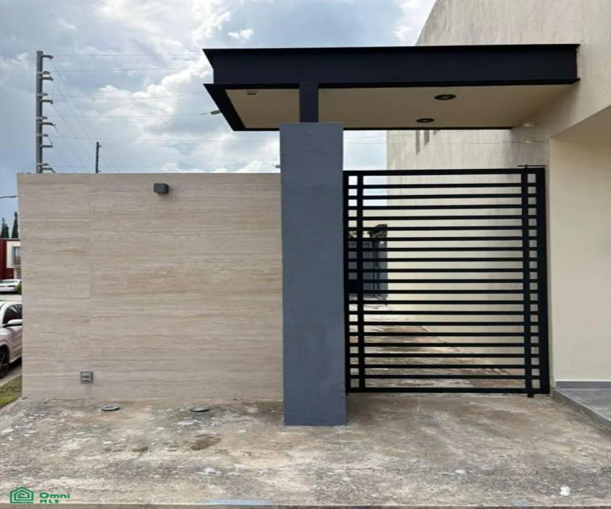 Casa En Venta,Jardines de San Gonzalo,Av. De Las Torres (Fracc. Real Cantabria) 3850 Int. Tulipanes 138, Zapopan, Jalisco 45134, 3 Habitaciones,2 Baños,Av. De Las Torres (Fracc. Real Cantabria),2,MX251022710