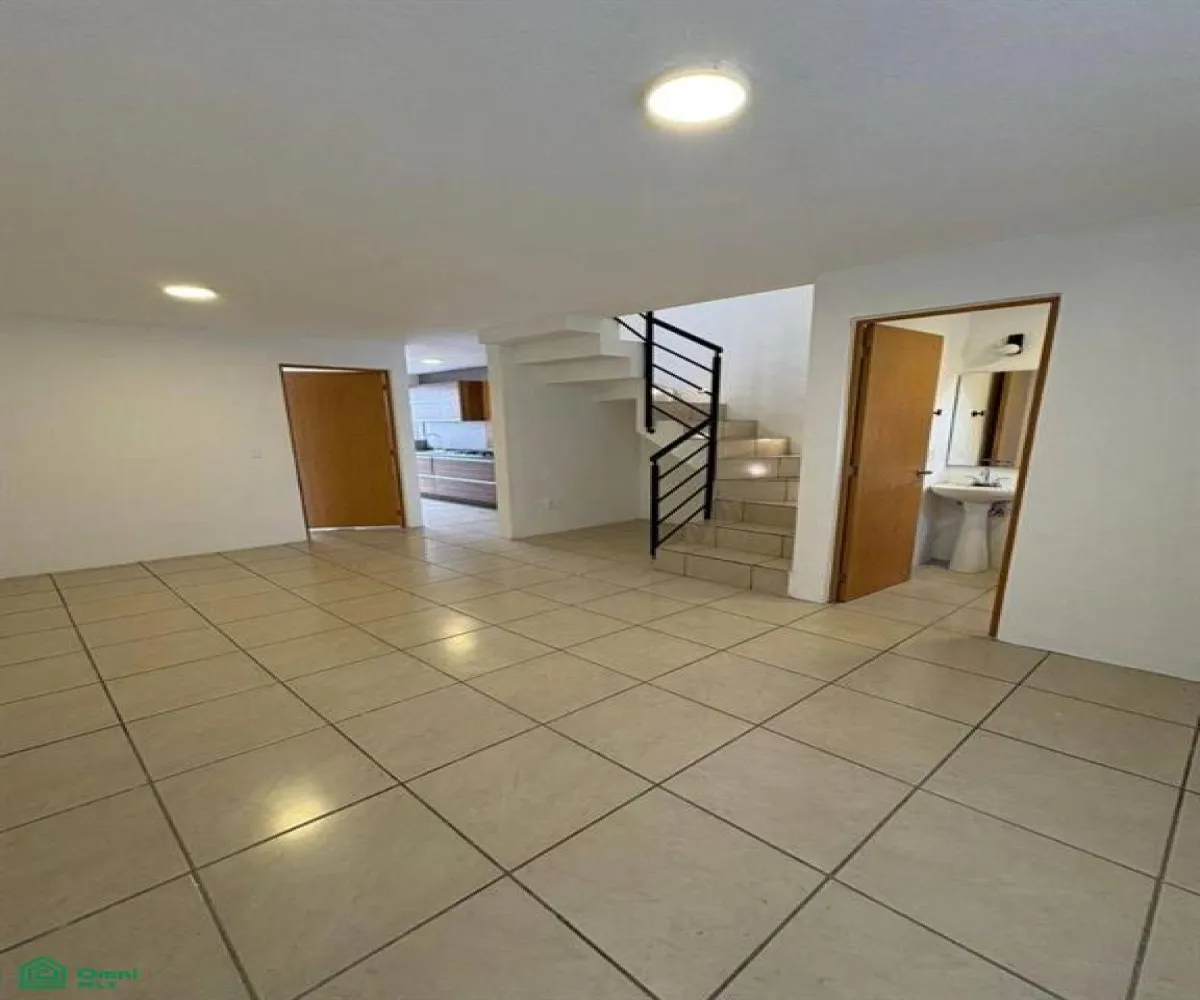 Casa En Venta,Jardines de San Gonzalo,Av. De Las Torres (Fracc. Real Cantabria) 3850 Int. Tulipanes 138, Zapopan, Jalisco 45134, 3 Habitaciones,2 Baños,Av. De Las Torres (Fracc. Real Cantabria),2,MX251022710