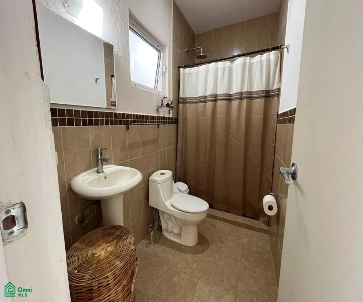 Casa En Venta,Fraccionamiento Agua Escondida,Puerto Márquez 28, Guadalajara, Jalisco 45462, 3 Habitaciones,2 Baños,Puerto Márquez,1,MX251023134