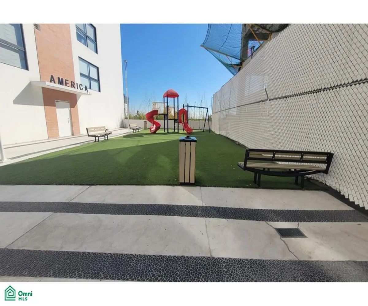 Departamento En Renta,Nueva España,AV. CRISTOBAL COLÓN 4853, Guadalajara, Jalisco 44980, 3 Habitaciones,2 Baños,AV. CRISTOBAL COLÓN,1,MX251023140