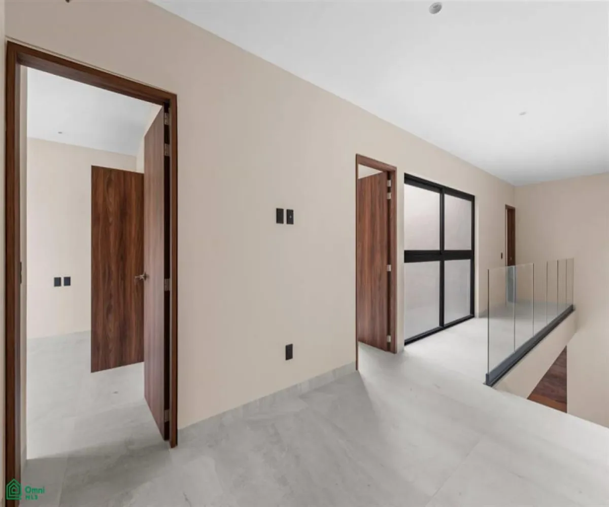 Casa En Venta,Villa de Guadalupe,Independencia 1313, Puerto Vallarta, Jalisco 48290, 3 Habitaciones,2 Baños,Independencia,MX25689029