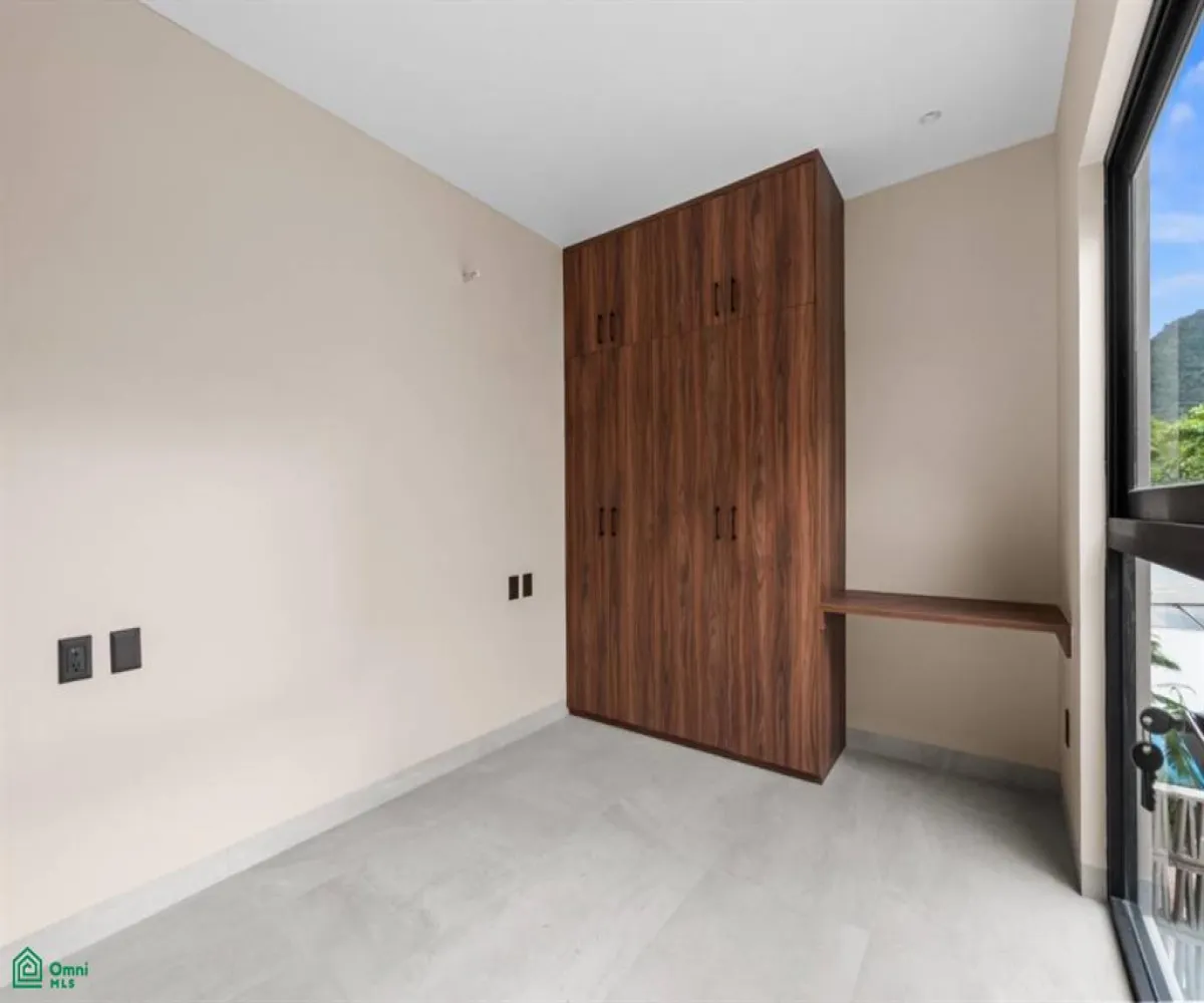 Casa En Venta,Villa de Guadalupe,Independencia 1313, Puerto Vallarta, Jalisco 48290, 3 Habitaciones,2 Baños,Independencia,MX25689029