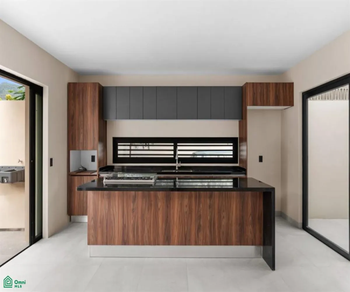 Casa En Venta,Villa de Guadalupe,Independencia 1313, Puerto Vallarta, Jalisco 48290, 3 Habitaciones,2 Baños,Independencia,MX25689029