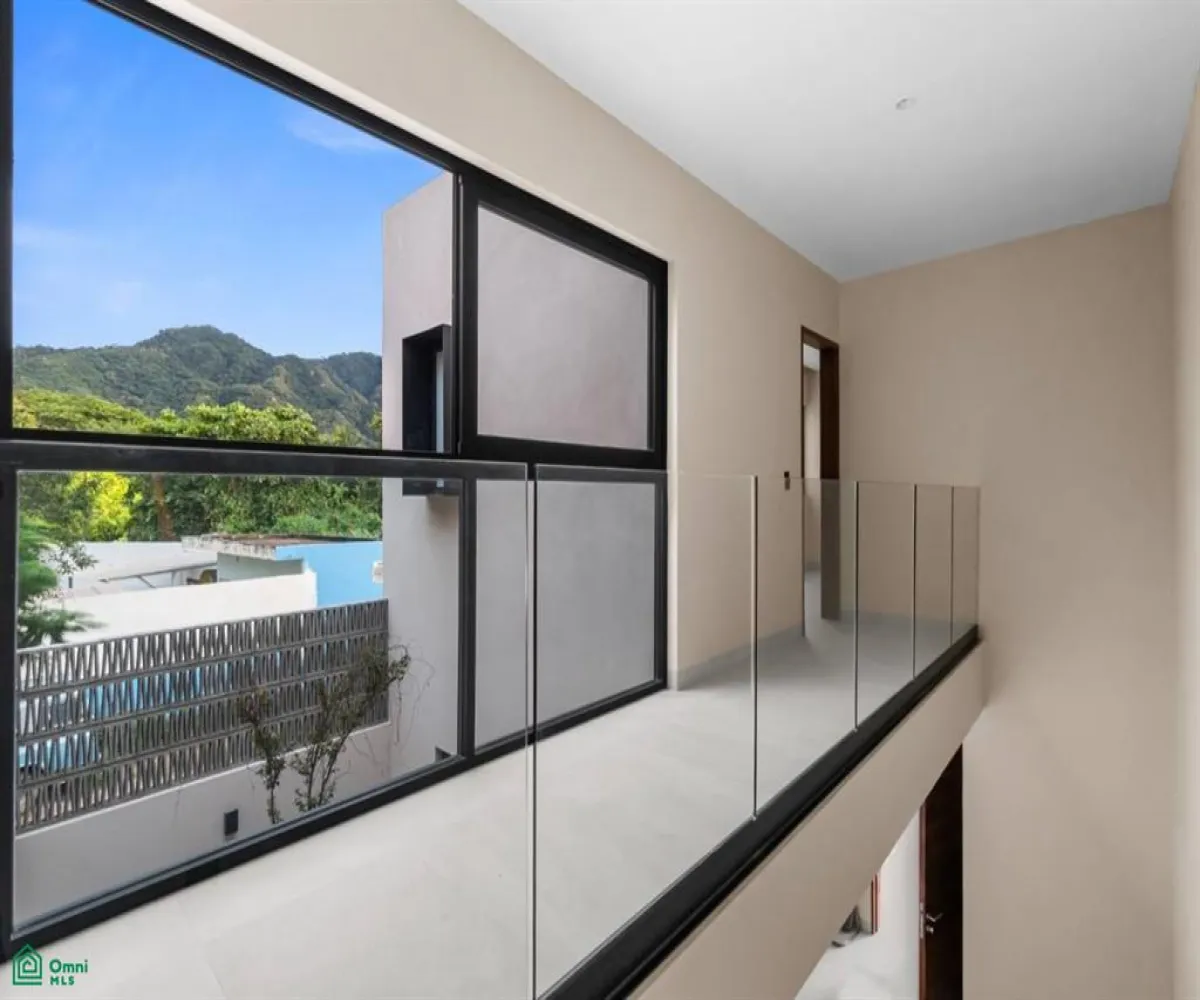 Casa En Venta,Villa de Guadalupe,Independencia 1313, Puerto Vallarta, Jalisco 48290, 3 Habitaciones,2 Baños,Independencia,MX25689029