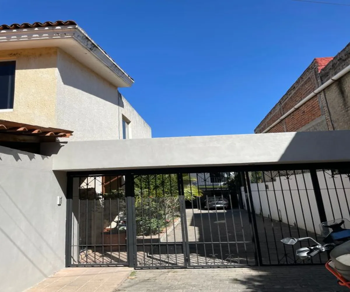Casa En Venta,Granja,Calzada De Los Cipréses 7418, Zapopan, Jalisco 45010, 3 Habitaciones,3 Baños,Calzada De Los Cipréses,2,pUk7PXE