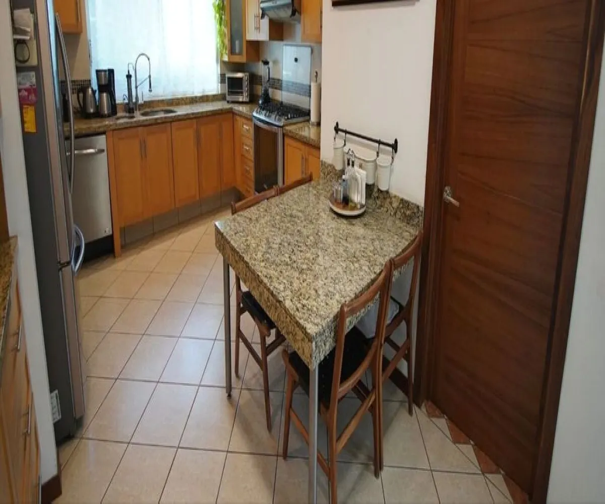 Casa En Venta,Jardín Real,Boulevard Jardín Real Oriente S/N 79, Zapopan, Jalisco 45136, 3 Habitaciones,3 Baños,Boulevard Jardín Real Oriente,2,pkE2r7B