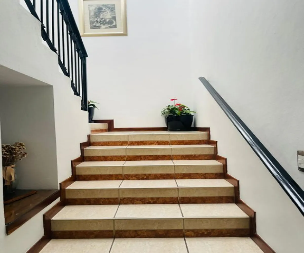 Casa En Venta,Jardín Real,Boulevard Jardín Real Oriente S/N 79, Zapopan, Jalisco 45136, 3 Habitaciones,3 Baños,Boulevard Jardín Real Oriente,2,pkE2r7B