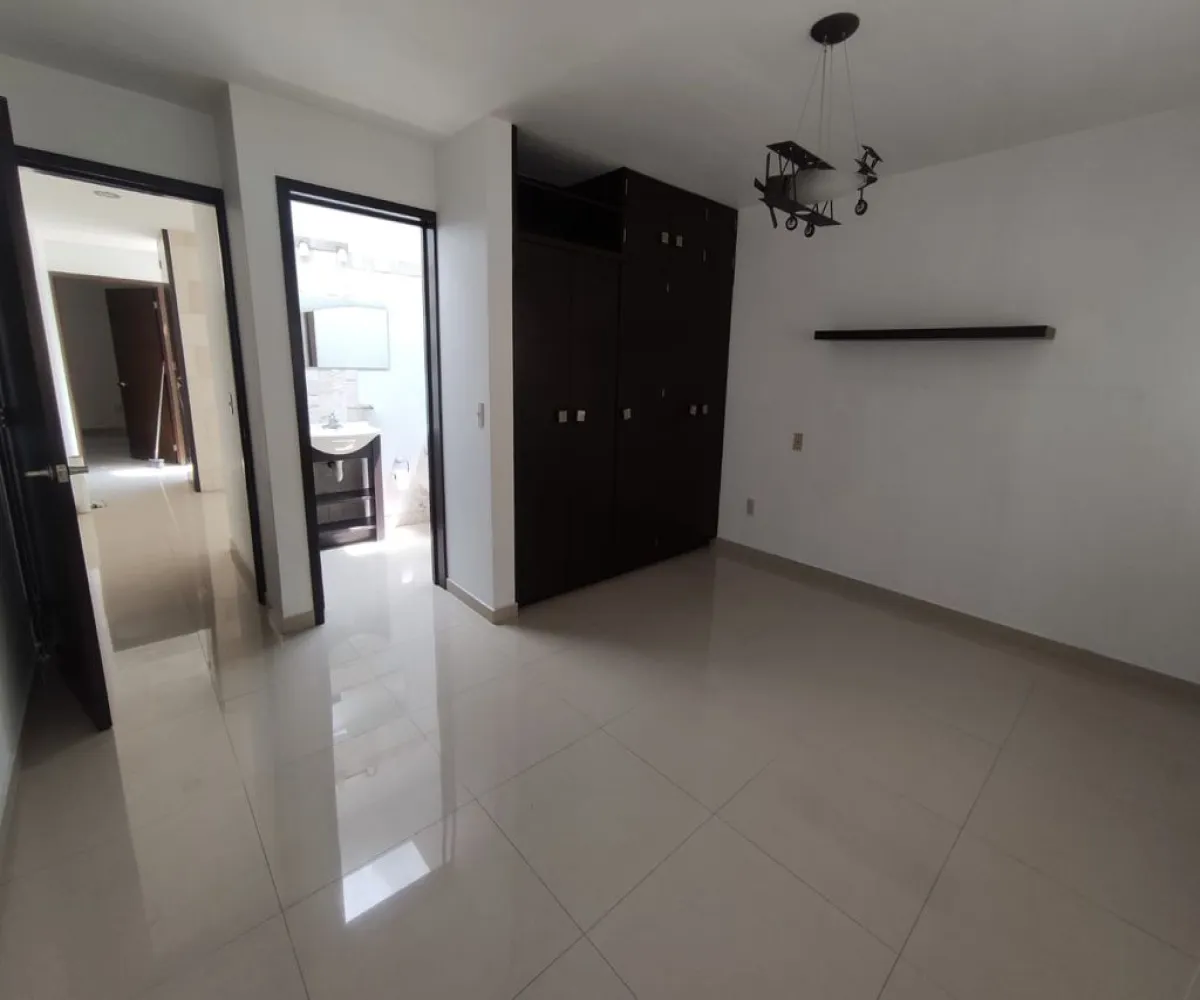 Casa En Renta,Los castaños,Avenida Naciones Unidas 7500 113, Zapopan, Jalisco 45110, 3 Habitaciones,3 Baños,Avenida Naciones Unidas,1,pVfxTcV