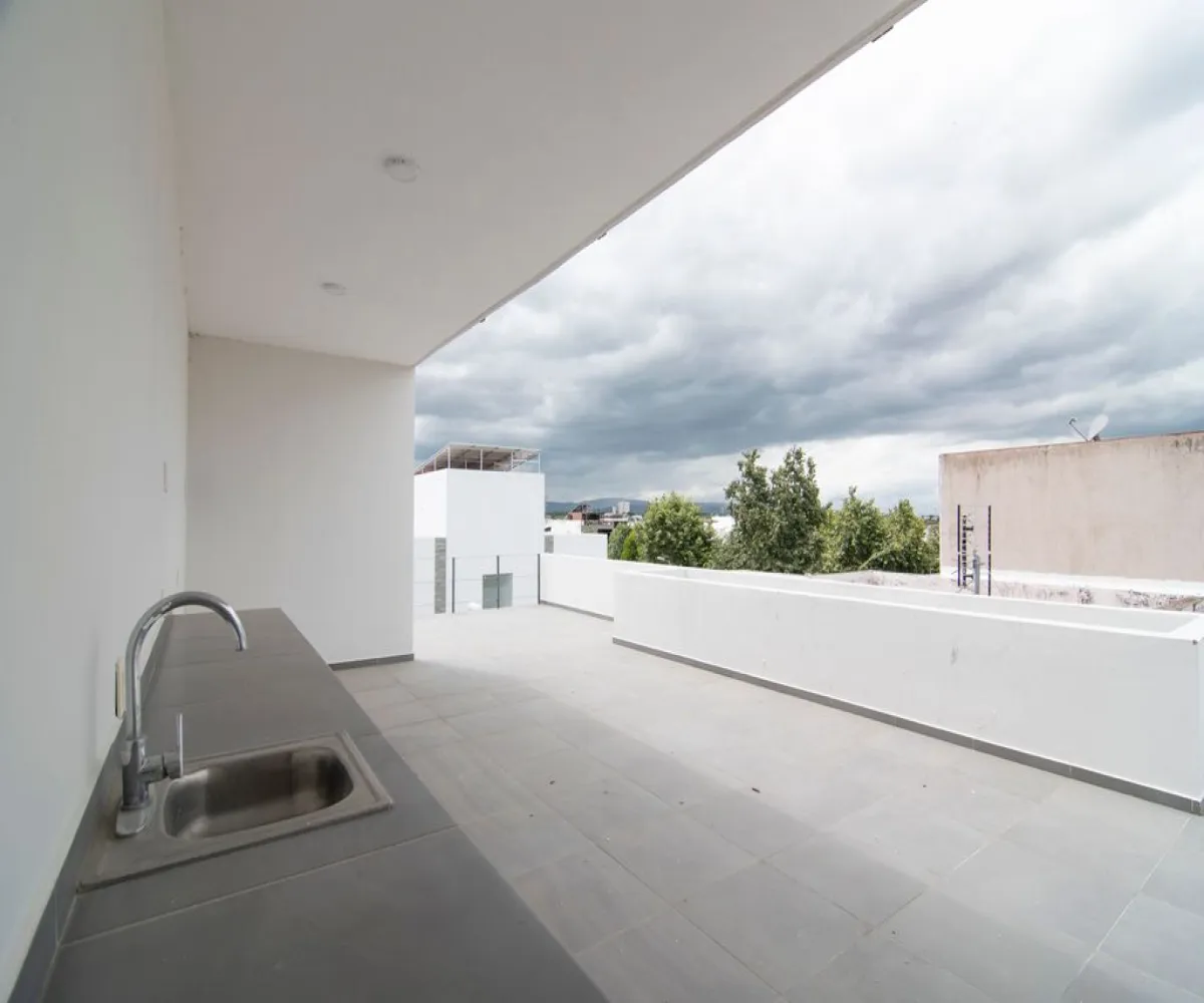 Casa En Venta,Valle del Imperio Galo S/N, Zapopan, Jalisco 45134, 3 Habitaciones,2 Baños,Valle del Imperio Galo,1,pbfDvQ5