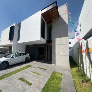 Casa En Venta,Granja Alaada,La Rioja 00, Tlajomulco de Zúñiga, Jalisco 45645, 4 Habitaciones,4 Baños,La Rioja ,1,p51xw9f