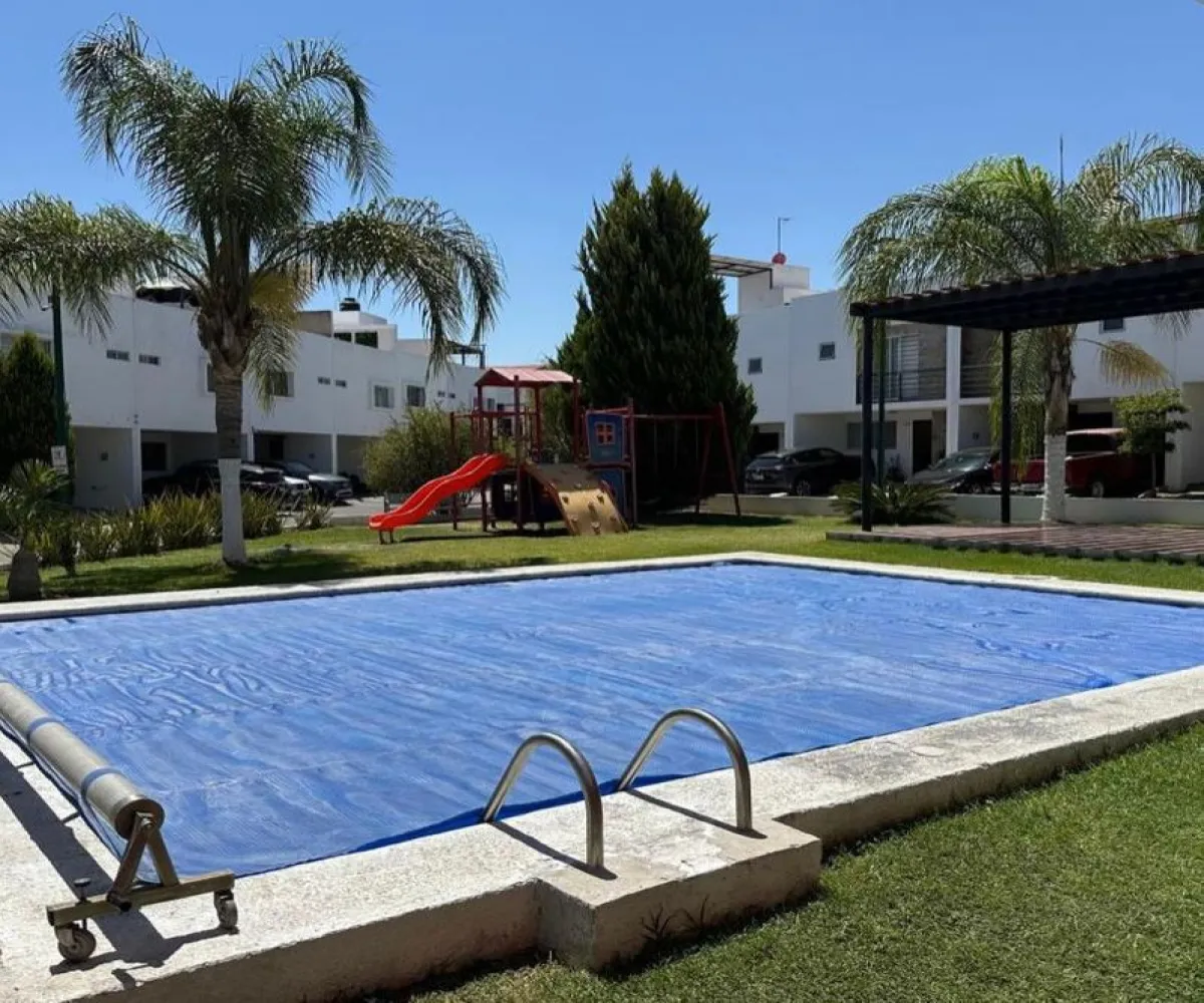Casa En Venta,Colinas del Rey,Paseo de las cañadas sur 160, Zapopan, Jalisco 45130, 3 Habitaciones,2 Baños,Paseo de las cañadas sur,1,px1yyoq