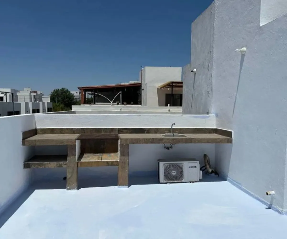 Casa En Venta,Colinas del Rey,Paseo de las cañadas sur 160, Zapopan, Jalisco 45130, 3 Habitaciones,2 Baños,Paseo de las cañadas sur,1,px1yyoq