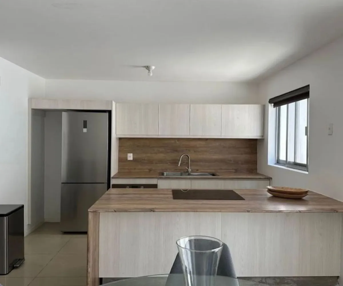 Casa En Venta,Colinas del Rey,Paseo de las cañadas sur 160, Zapopan, Jalisco 45130, 3 Habitaciones,2 Baños,Paseo de las cañadas sur,1,px1yyoq