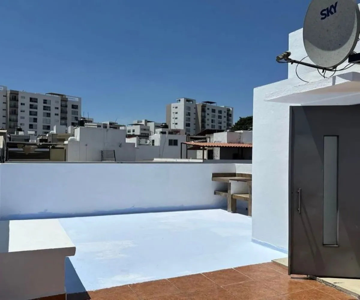 Casa En Venta,Colinas del Rey,Paseo de las cañadas sur 160, Zapopan, Jalisco 45130, 3 Habitaciones,2 Baños,Paseo de las cañadas sur,1,px1yyoq