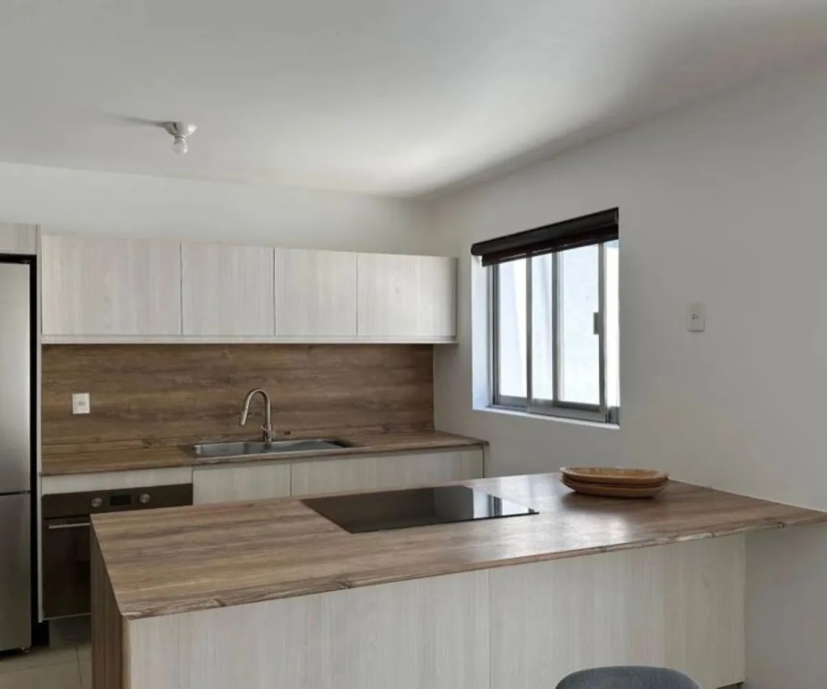 Casa En Venta,Colinas del Rey,Paseo de las cañadas sur 160, Zapopan, Jalisco 45130, 3 Habitaciones,2 Baños,Paseo de las cañadas sur,1,px1yyoq