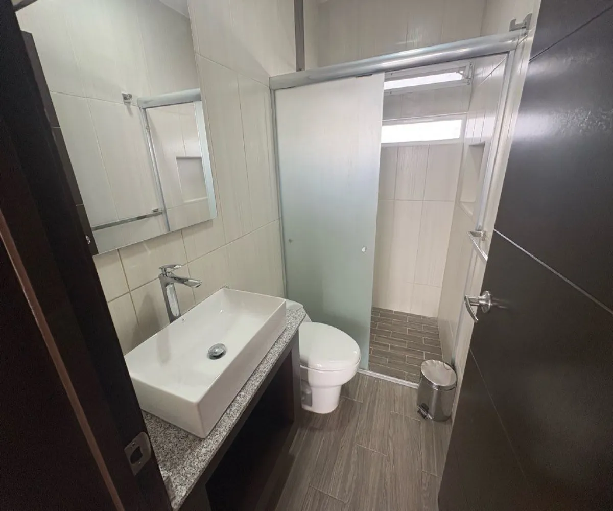 Casa En Venta,Zapopan,Paseo Solares 641, Zapopan, Jalisco 45134, 4 Habitaciones,5 Baños,Paseo Solares ,1,pLv7bVM