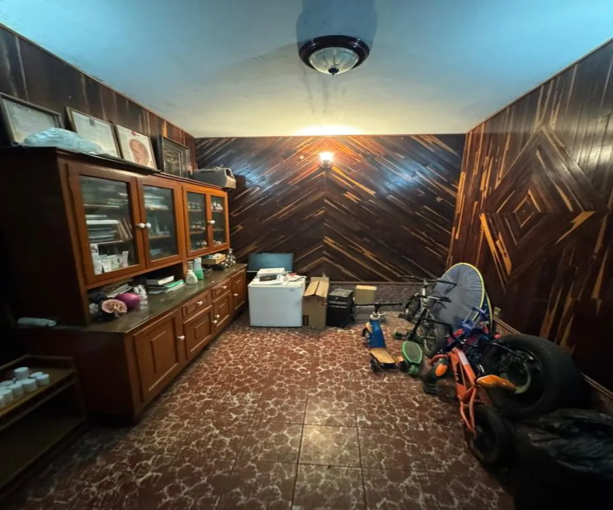 Casa En Venta,San Juan de Dios,Mariano Jiménez S/N, Guadalajara, Jalisco 44360, 13 Habitaciones,2 Baños,Mariano Jiménez,1,pV5NgQW