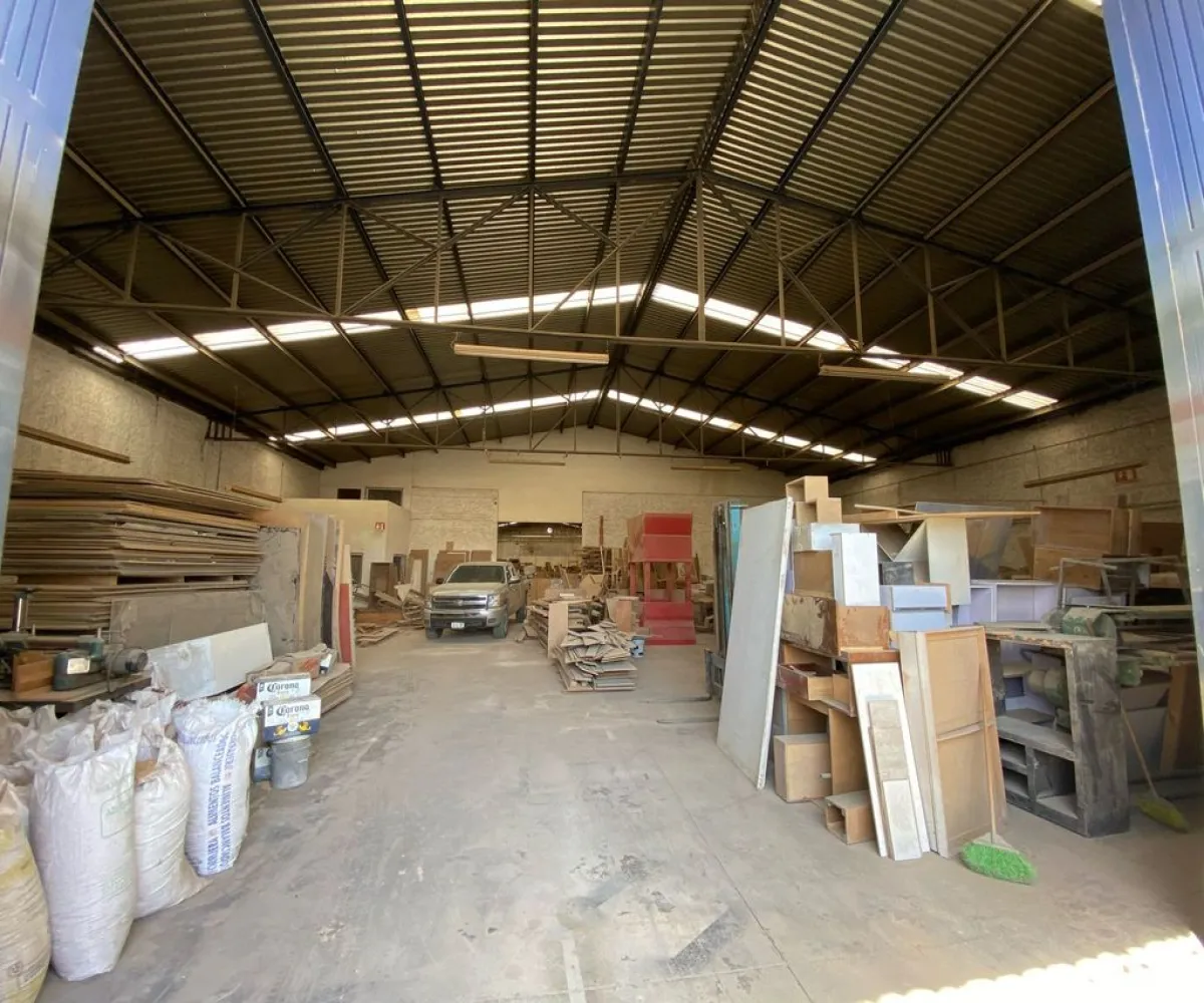 Bodega En Renta,Lomas del Cuatro,Prolongación Gobernador Curiel 904, San Pedro Tlaquepaque, Jalisco 45599,1 Baño,Prolongación Gobernador Curiel,1,pbD5hhp