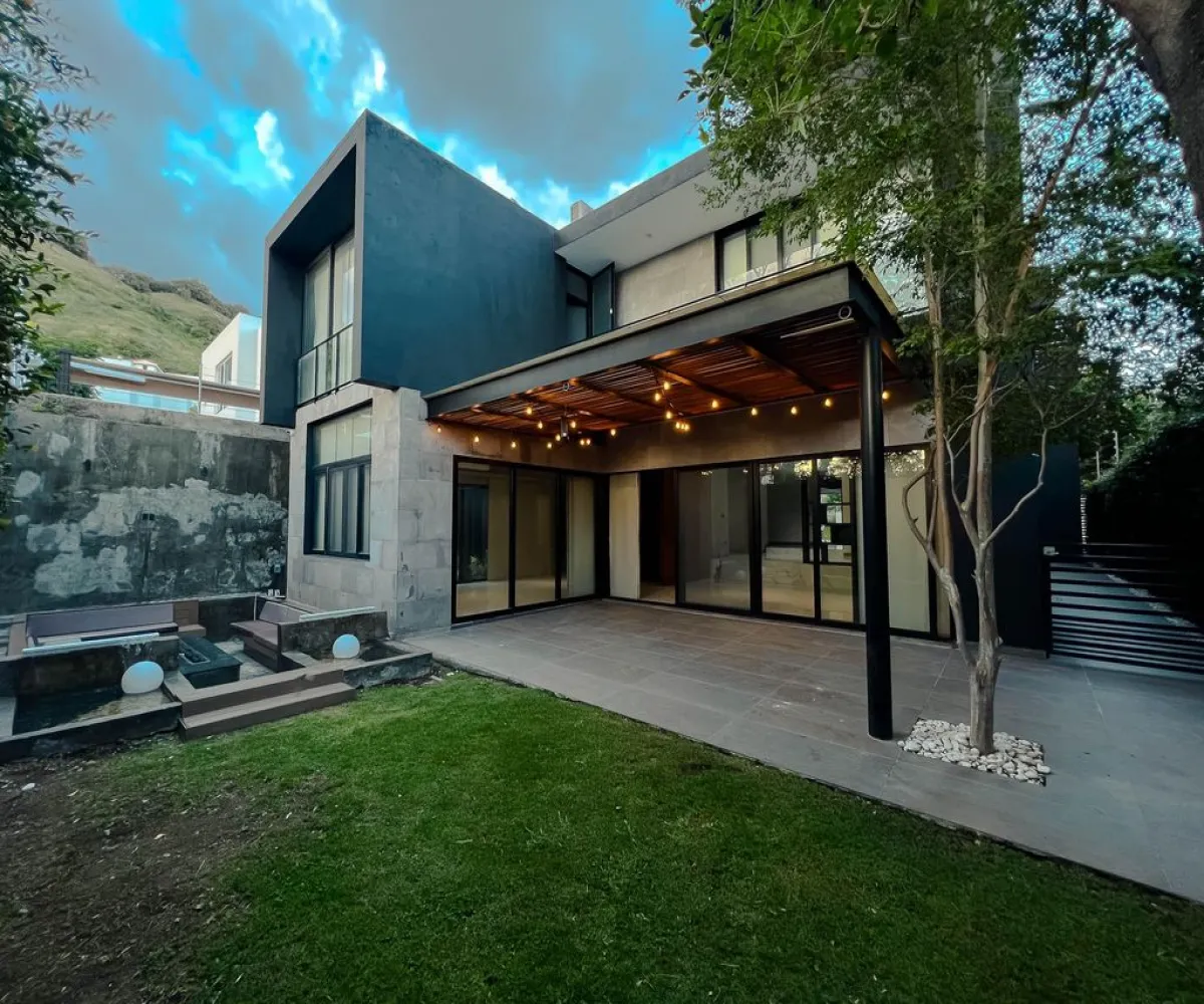 Casa En Venta,Los Gavilanes ,Avenida López Mateos Sur 5550, Tlajomulco de Zúñiga, Jalisco 45645, 4 Habitaciones,7 Baños,Avenida López Mateos Sur,3,pD9xVKd