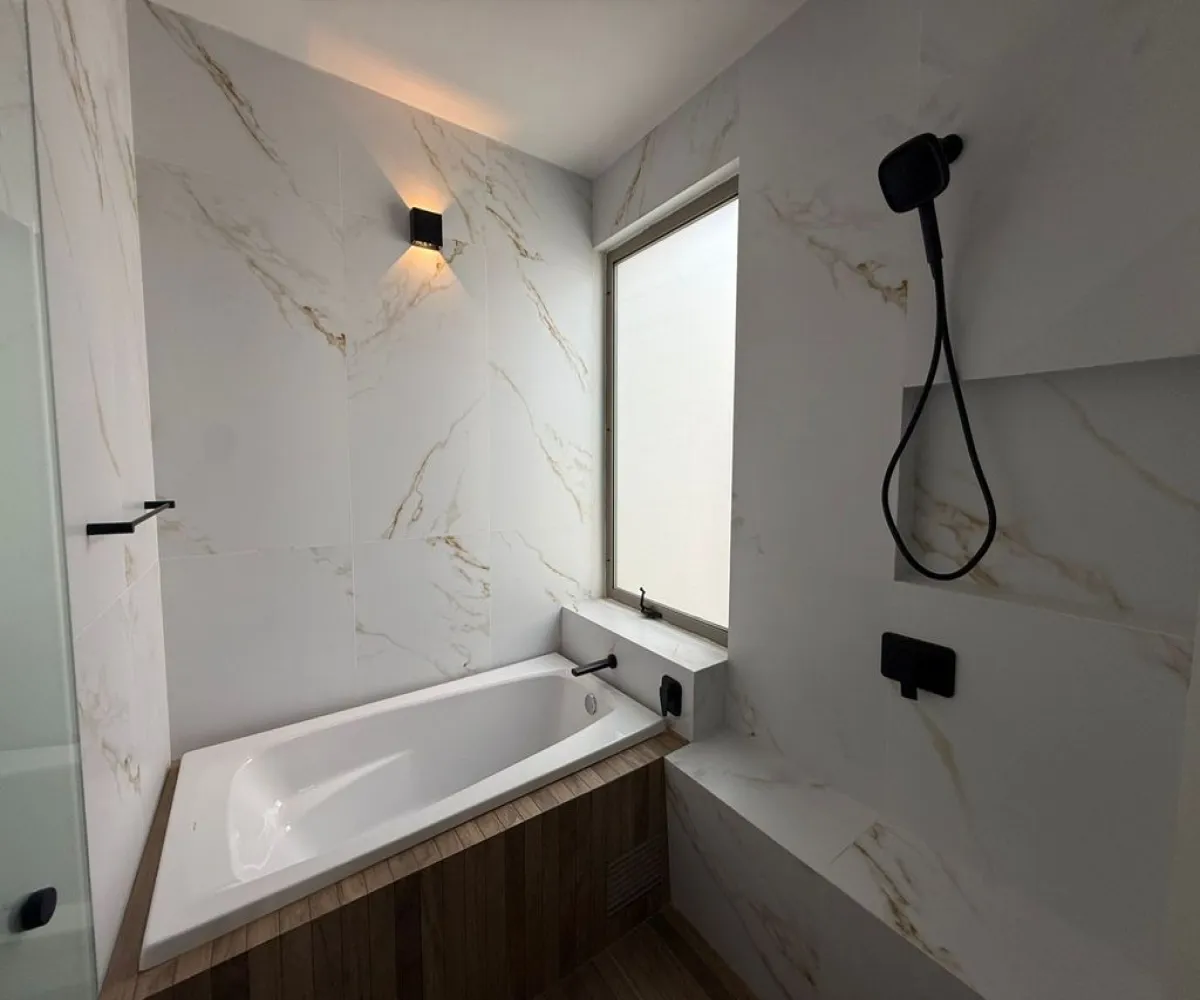 Casa En Venta,Villa Verona,Avenida Verona 7500, Zapopan, Jalisco 45110, 6 Habitaciones,6 Baños,Avenida Verona,3,pA1SbWH