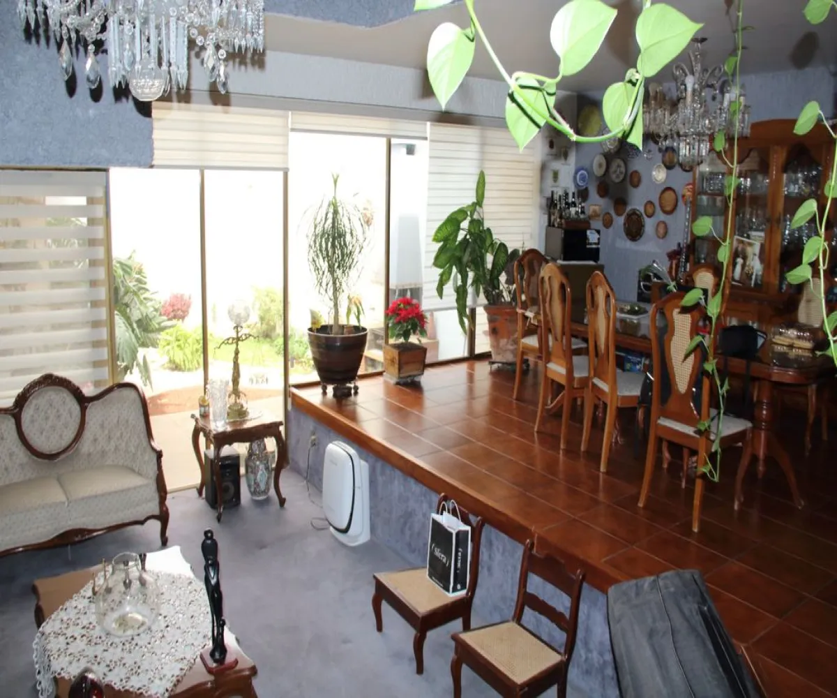 Casa En Venta,Loma Bonita,Obsidiana 3652, Zapopan, Jalisco 45086, 5 Habitaciones,4 Baños,Obsidiana,3,pxtL8UI