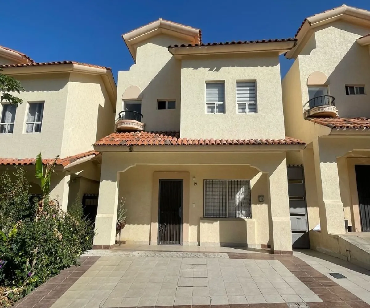 Casa En Venta,Alta California Residencial,Chula Vista S/N 19, Tlajomulco de Zúñiga, Jalisco 45645, 3 Habitaciones,2 Baños,Chula Vista,1,pbd8VmY