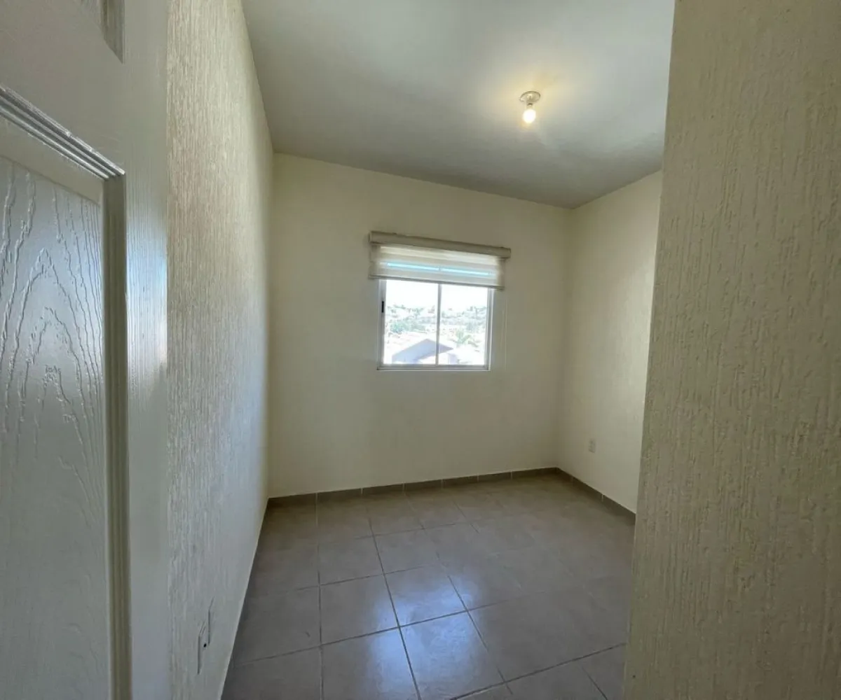 Casa En Venta,Alta California Residencial,Chula Vista S/N 19, Tlajomulco de Zúñiga, Jalisco 45645, 3 Habitaciones,2 Baños,Chula Vista,1,pbd8VmY