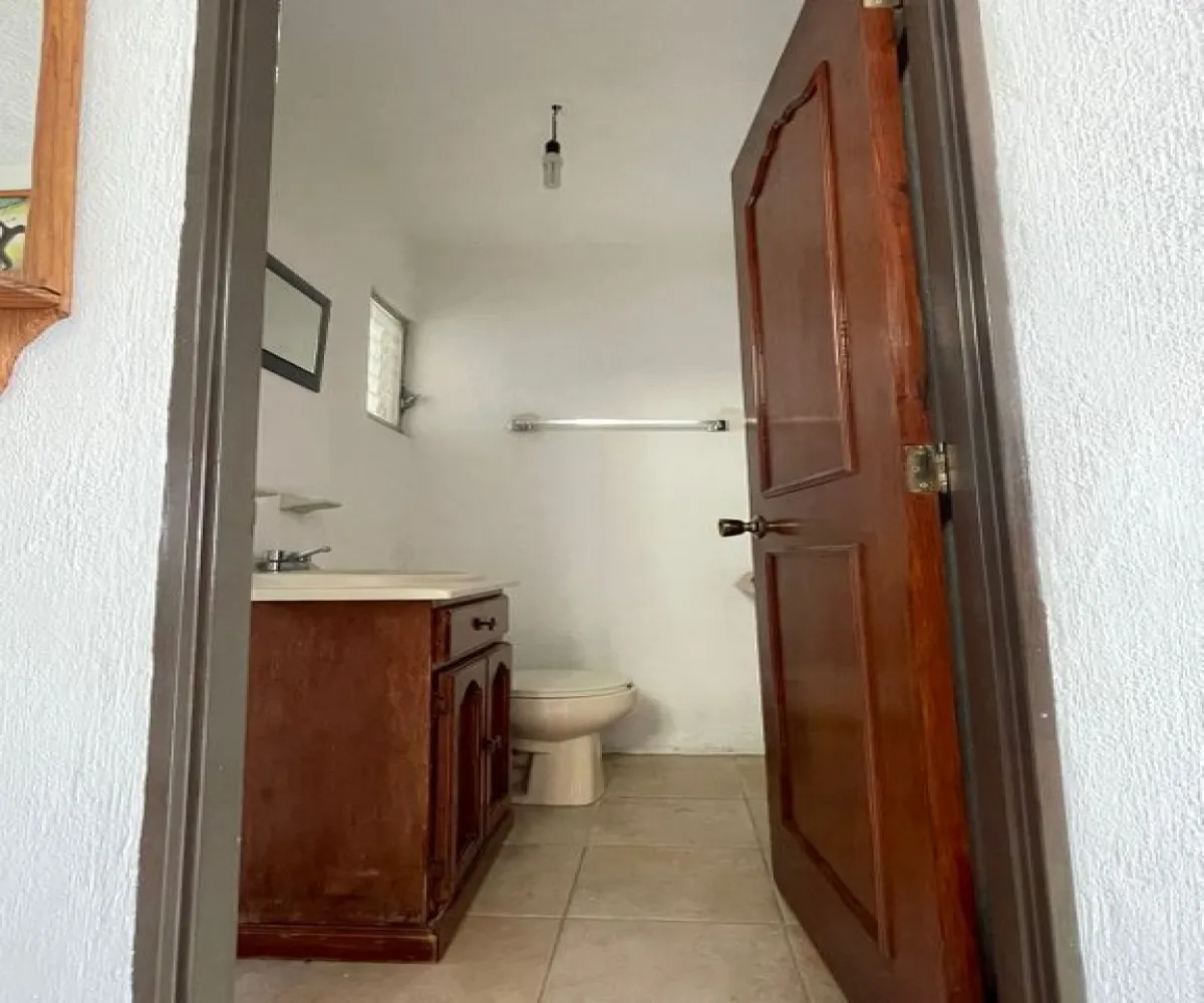 Casa En Venta,Alcaldes,Don Pedro de Marfil 17, Lagos de Moreno, Jalisco 47474, 3 Habitaciones,3 Baños,Don Pedro de Marfil,1,pO9k0Sd