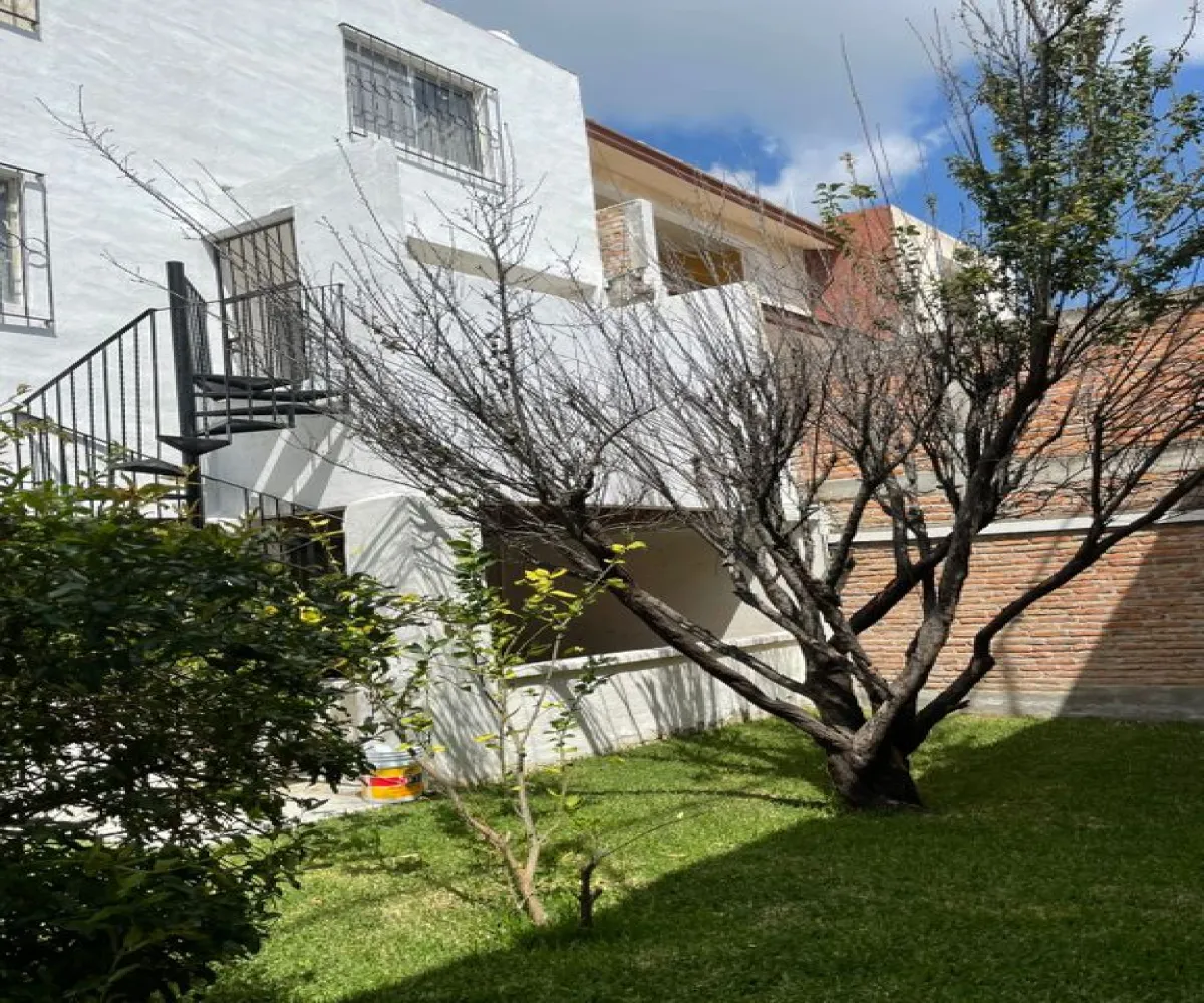 Casa En Venta,Alcaldes,Don Pedro de Marfil 17, Lagos de Moreno, Jalisco 47474, 3 Habitaciones,3 Baños,Don Pedro de Marfil,1,pO9k0Sd