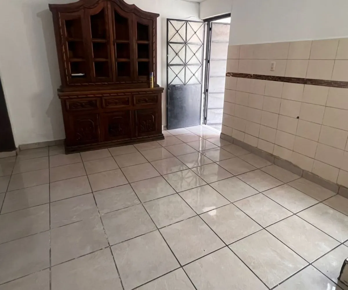 Casa En Venta,Del Fresno,Calle Zapote 1437, Guadalajara, Jalisco 44900, 6 Habitaciones,4 Baños,Calle Zapote,1,poBkhcb