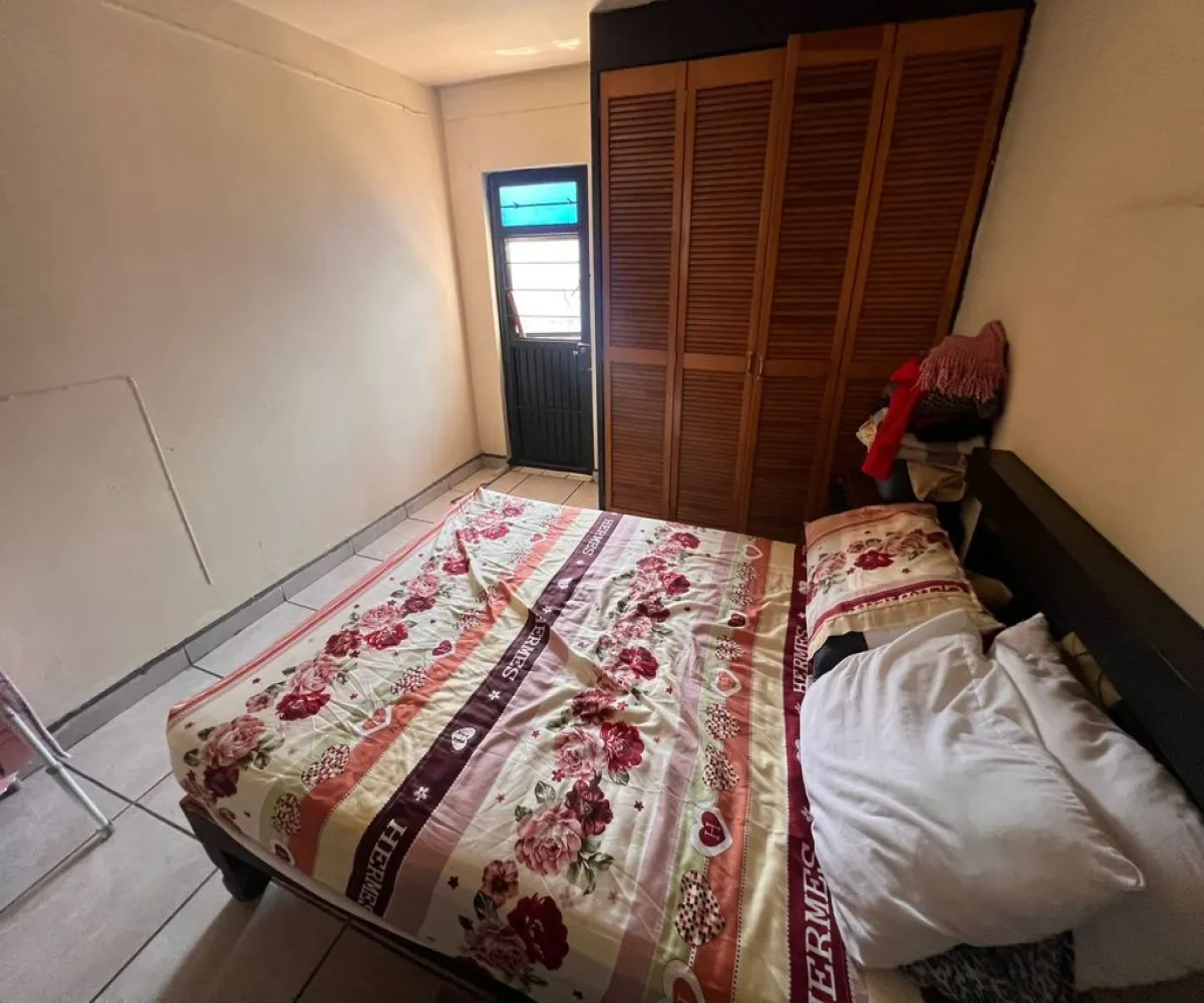 Casa En Venta,Del Fresno,Calle Zapote 1437, Guadalajara, Jalisco 44900, 6 Habitaciones,4 Baños,Calle Zapote,1,poBkhcb