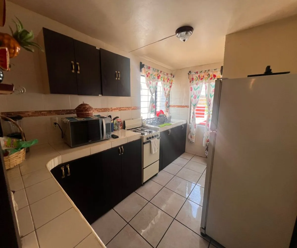 Casa En Venta,Del Fresno,Calle Zapote 1437, Guadalajara, Jalisco 44900, 6 Habitaciones,4 Baños,Calle Zapote,1,poBkhcb