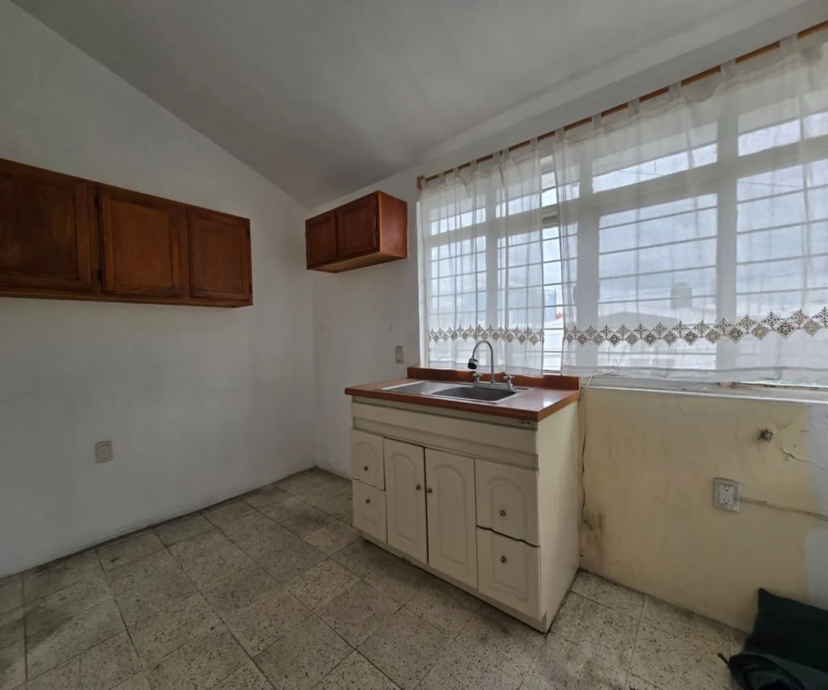 Casa En Venta,Jardines del Country,Mesones 2005, Guadalajara, Jalisco 44210, 5 Habitaciones,2 Baños,Mesones,1,pfq9xbZ