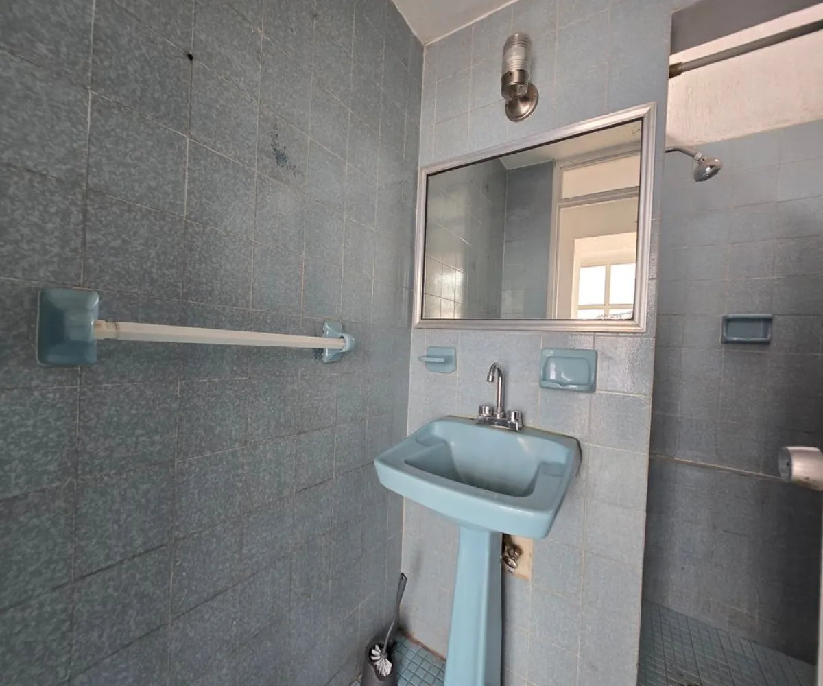 Casa En Venta,Jardines del Country,Mesones 2005, Guadalajara, Jalisco 44210, 5 Habitaciones,2 Baños,Mesones,1,pfq9xbZ