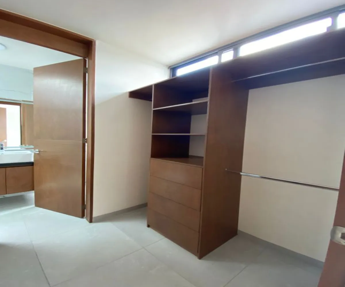 Casa En Venta,Capital Norte,Avenida D 575, Zapopan, Jalisco 45134, 3 Habitaciones,2 Baños,Avenida D,3,pO0Fg1s