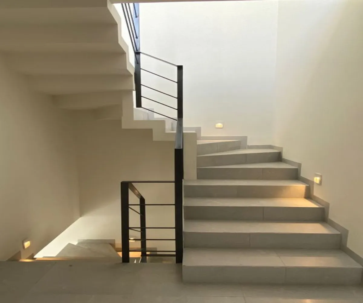 Casa En Venta,Capital Norte,Avenida D 575, Zapopan, Jalisco 45134, 3 Habitaciones,2 Baños,Avenida D,3,pO0Fg1s