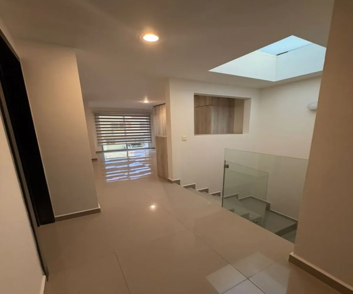 Casa En Venta,Altavista Residencial,Altavista Poniente 272 63, Zapopan, Jalisco 45134, 3 Habitaciones,3 Baños,Altavista Poniente,1,puQM1cT